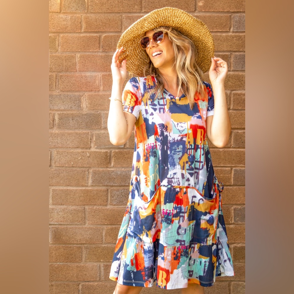 Pure Essence short sleeved graffiti pattern dress